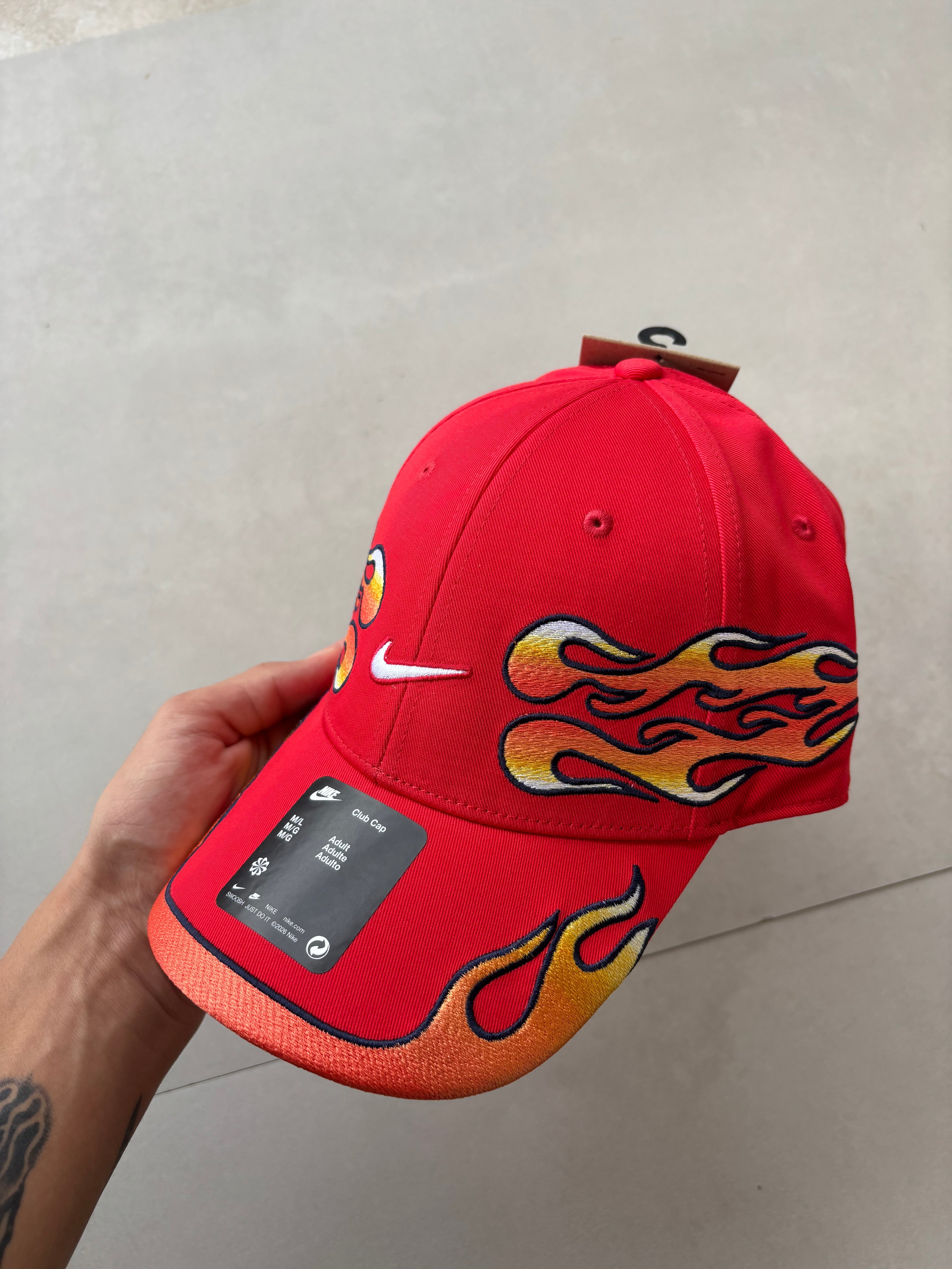 Nike Flames Cap (Red)