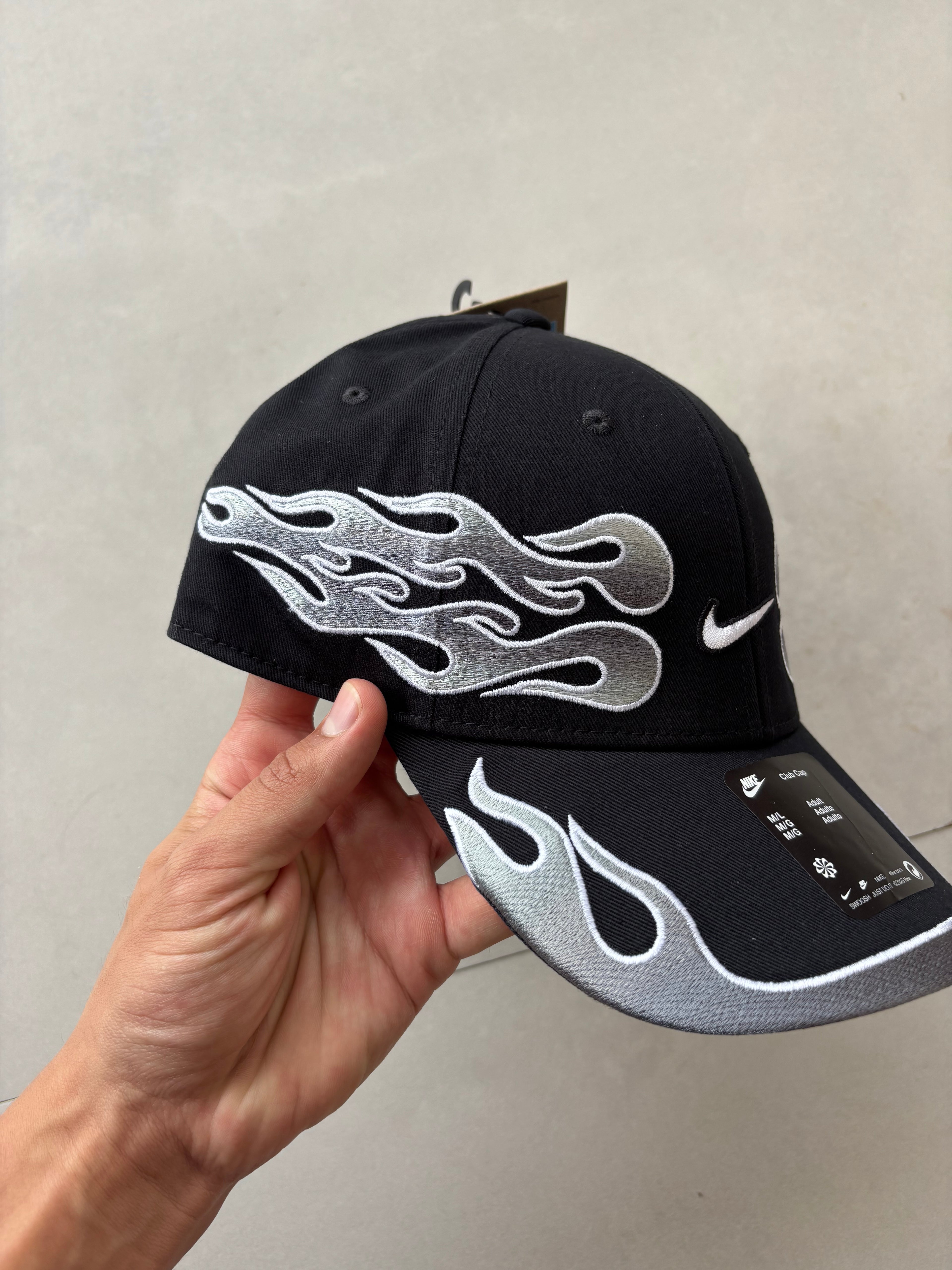Nike Flames Cap (Black)