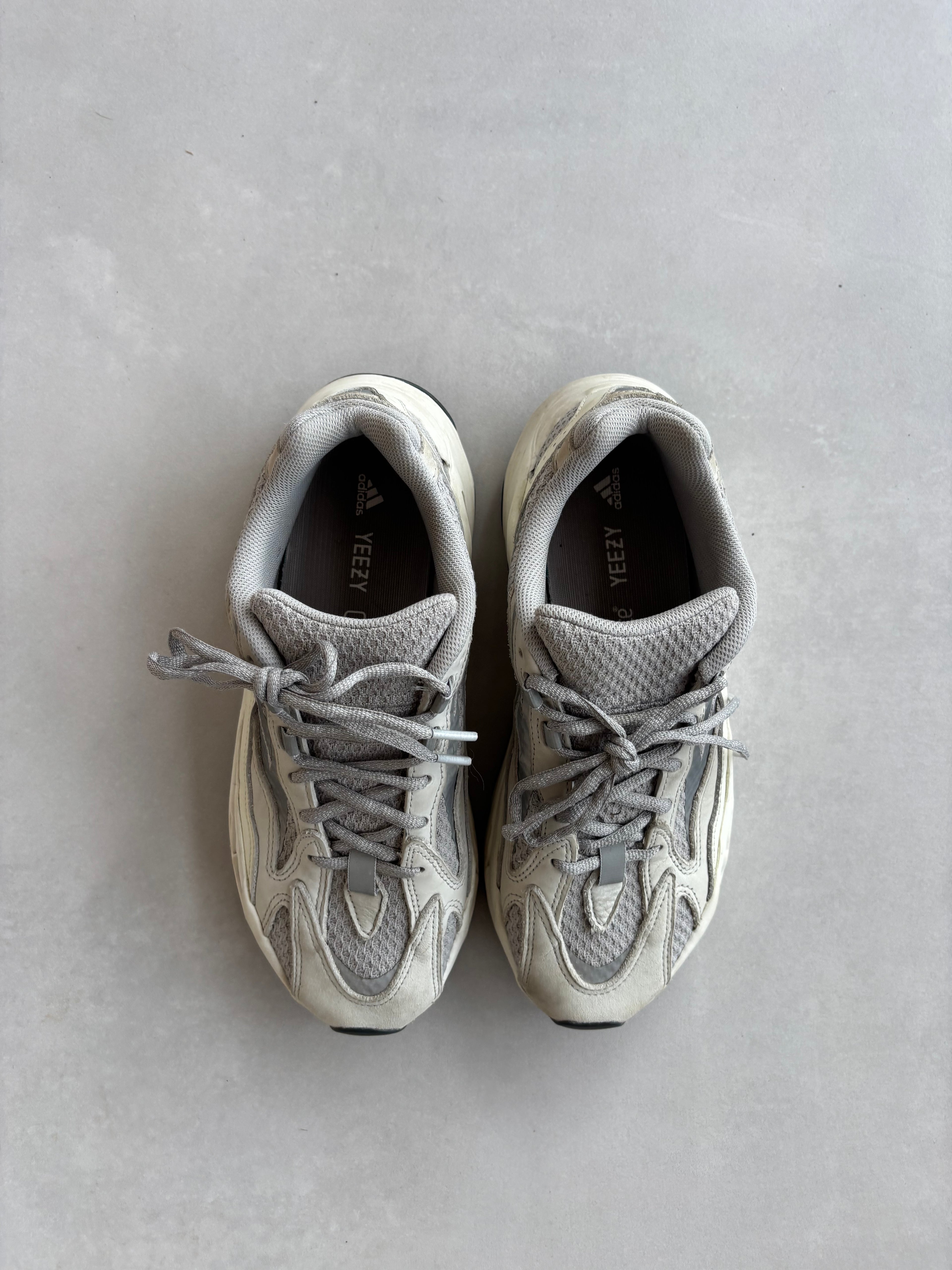 Adidas Yeezy 700 Static
