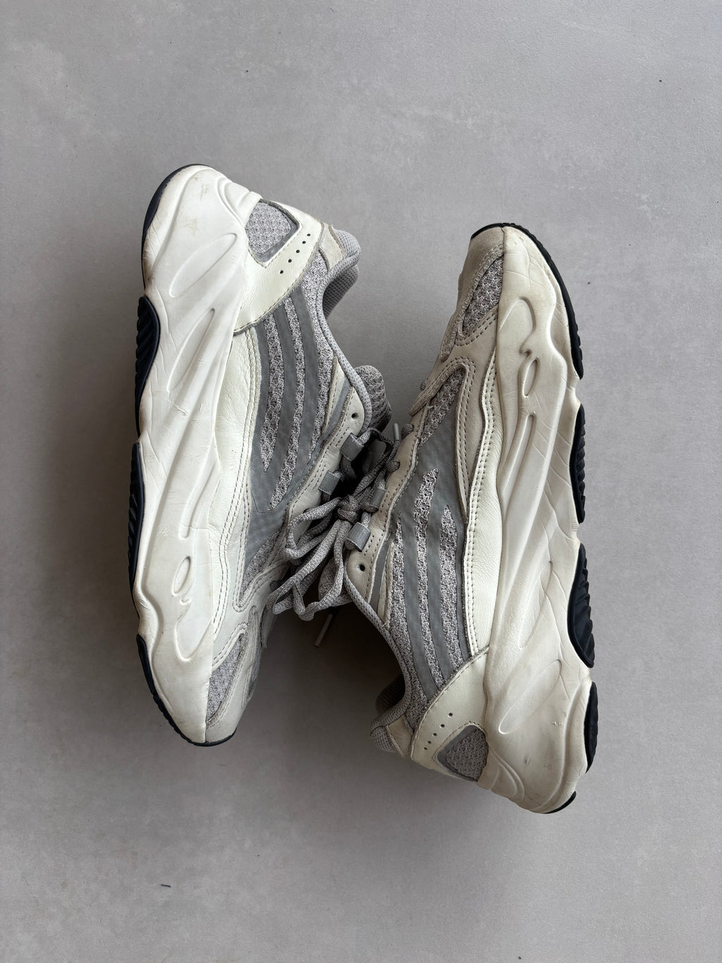 Adidas Yeezy 700 Static