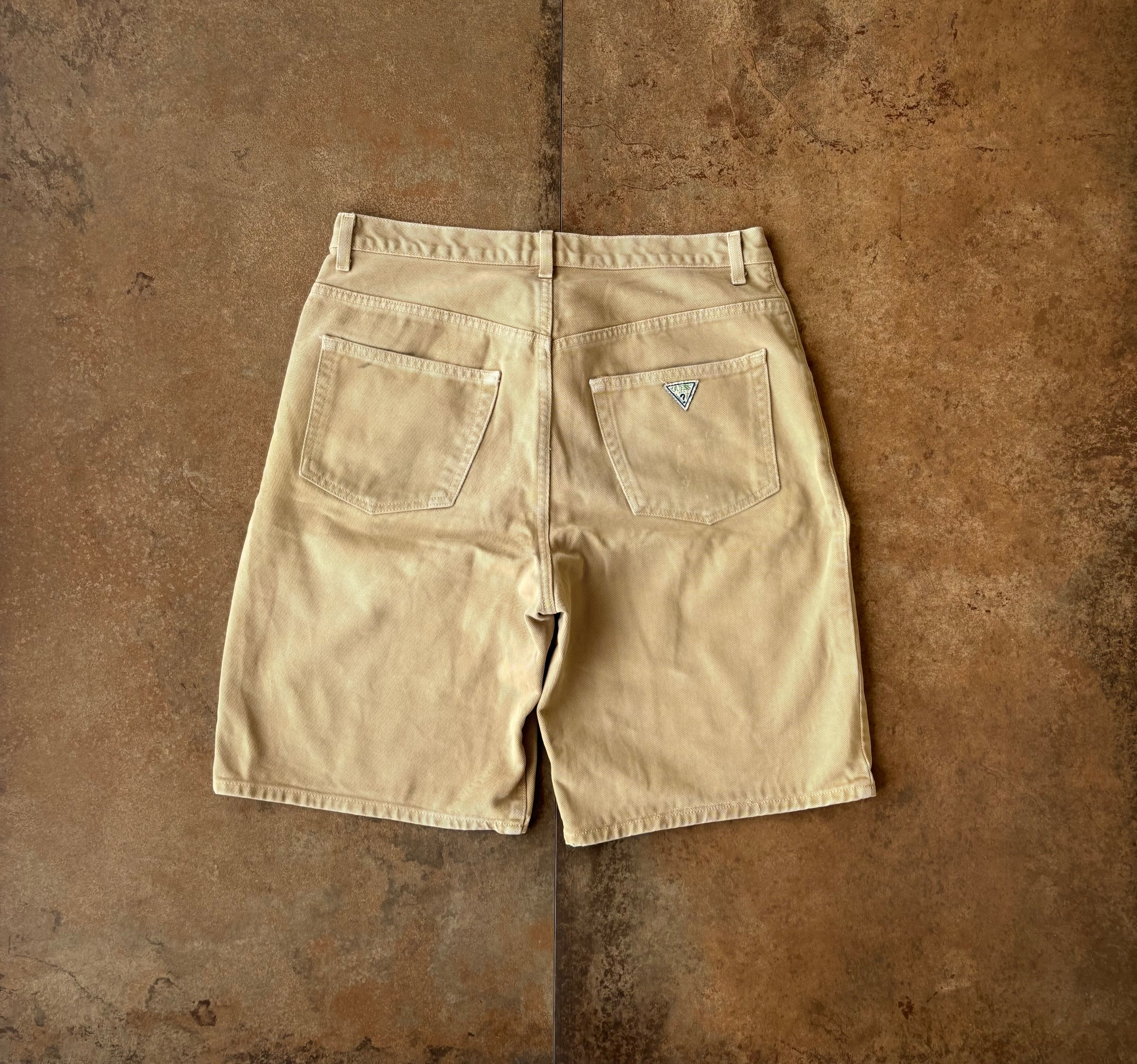 (32) 90s Guess Jhorts
